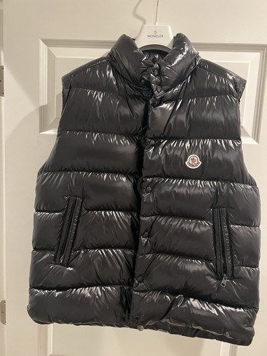 Moncler black down vest - black,